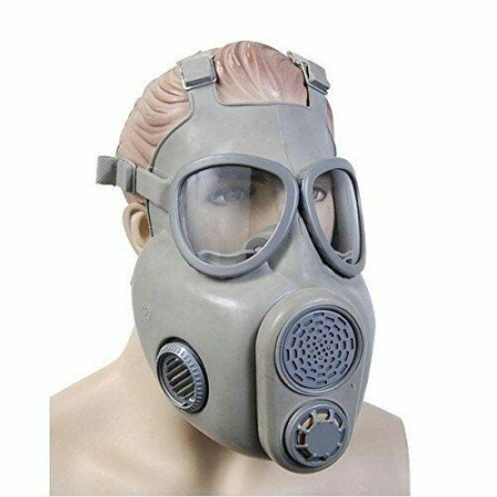 CZECH M10 GAS MASK WITH FILTER..